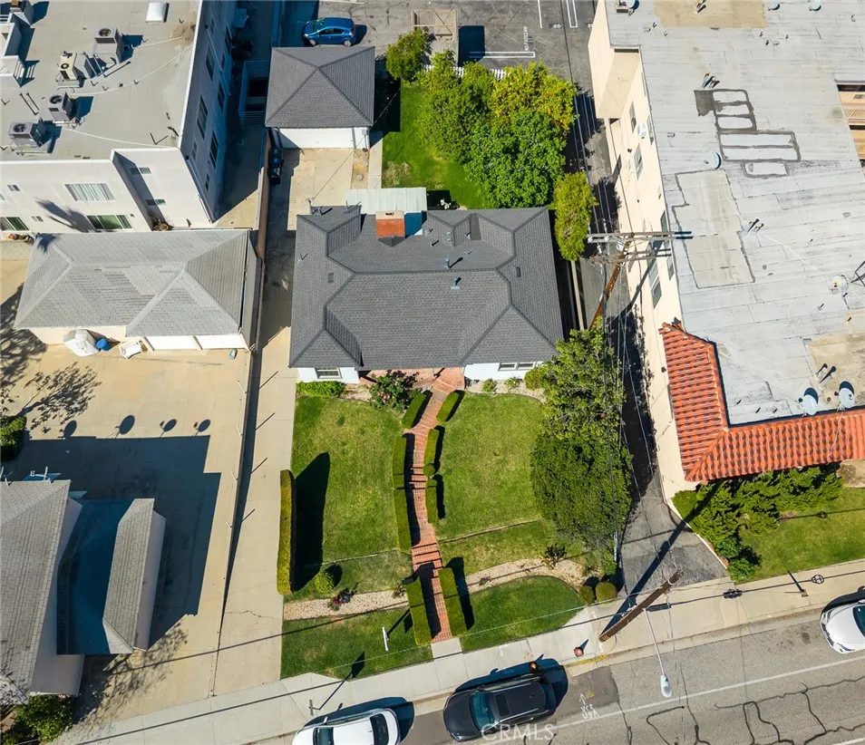 2111 Verdugo Glendale, CA 91208