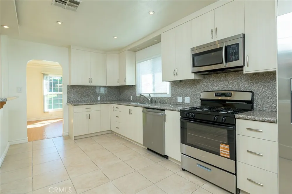 2111 Verdugo Glendale, CA 91208