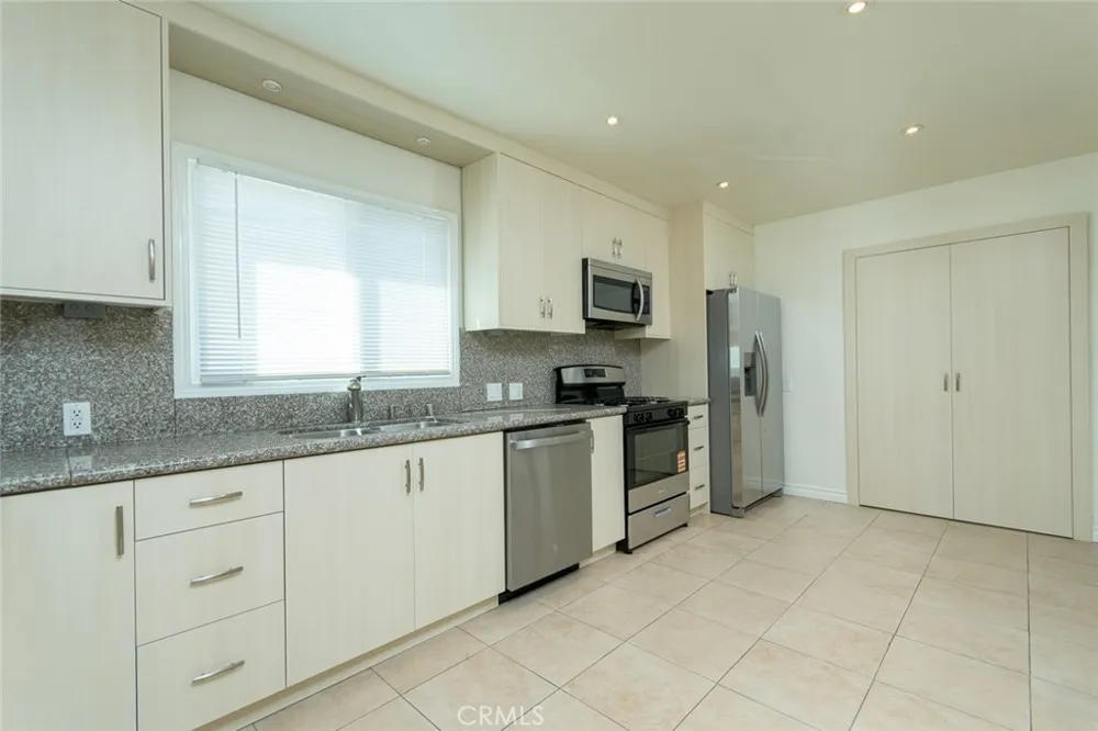 2111 Verdugo Glendale, CA 91208