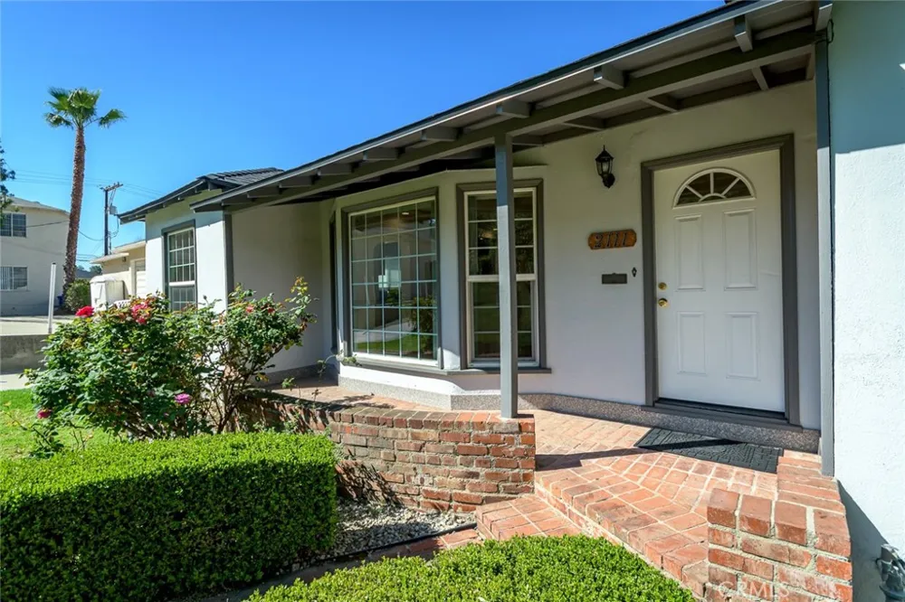 2111 Verdugo Glendale, CA 91208