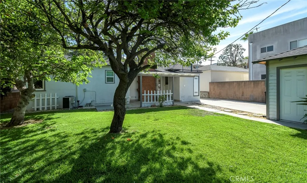 2111 Verdugo Glendale, CA 91208