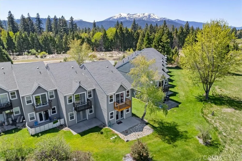 1422 Kingston Mount Shasta, CA 96067