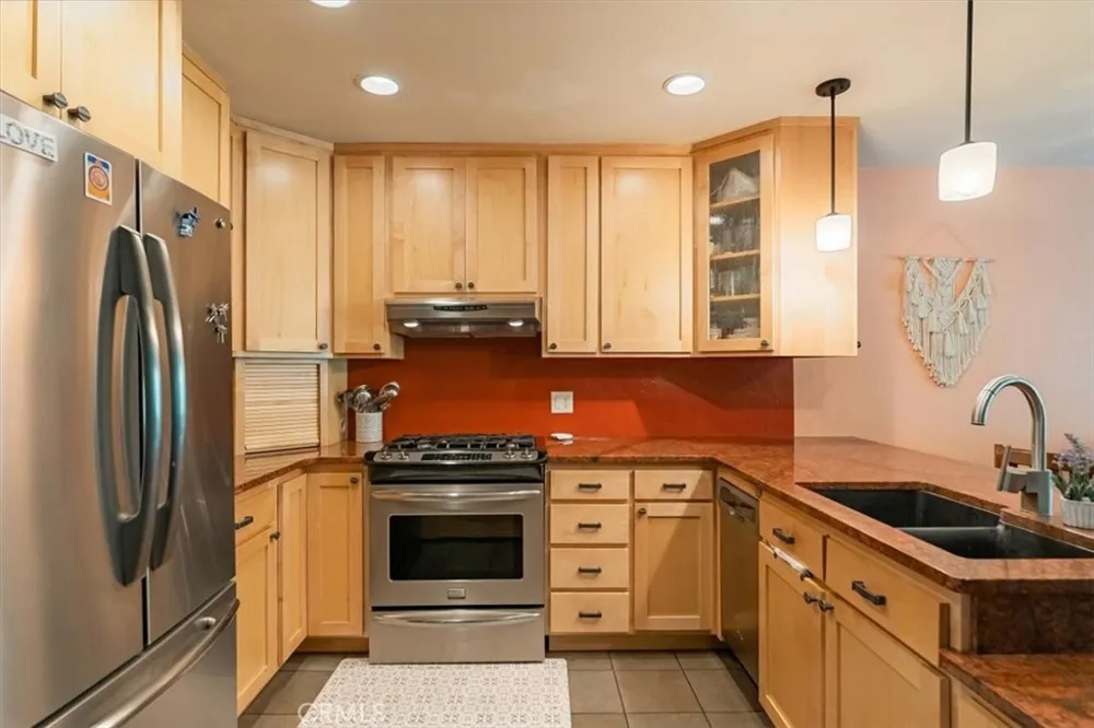 1422 Kingston Mount Shasta, CA 96067