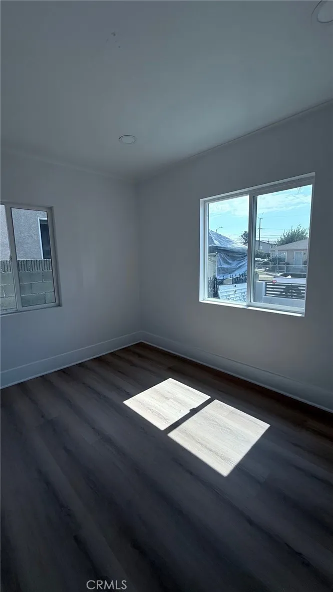 155 E 84th Street Los Angeles, CA 90003