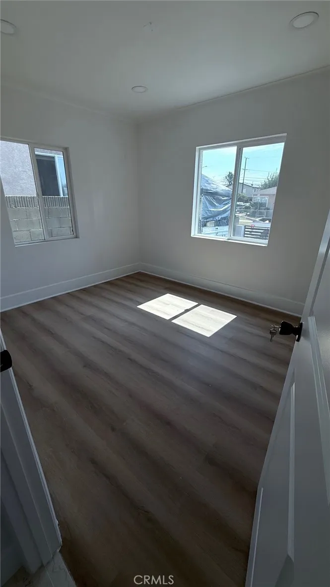 155 E 84th Street Los Angeles, CA 90003