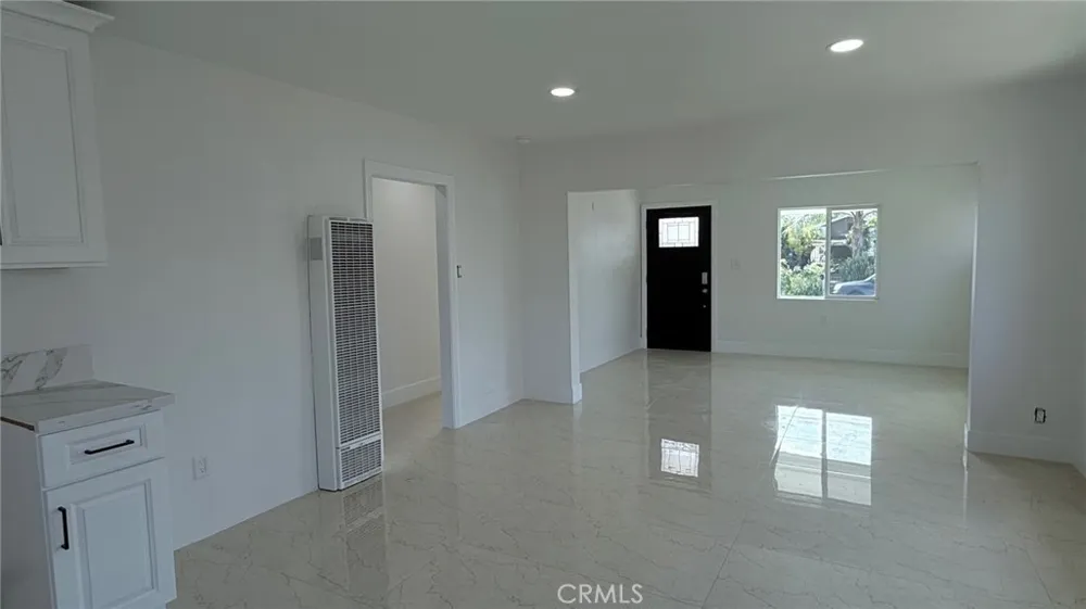 155 E 84th Street Los Angeles, CA 90003