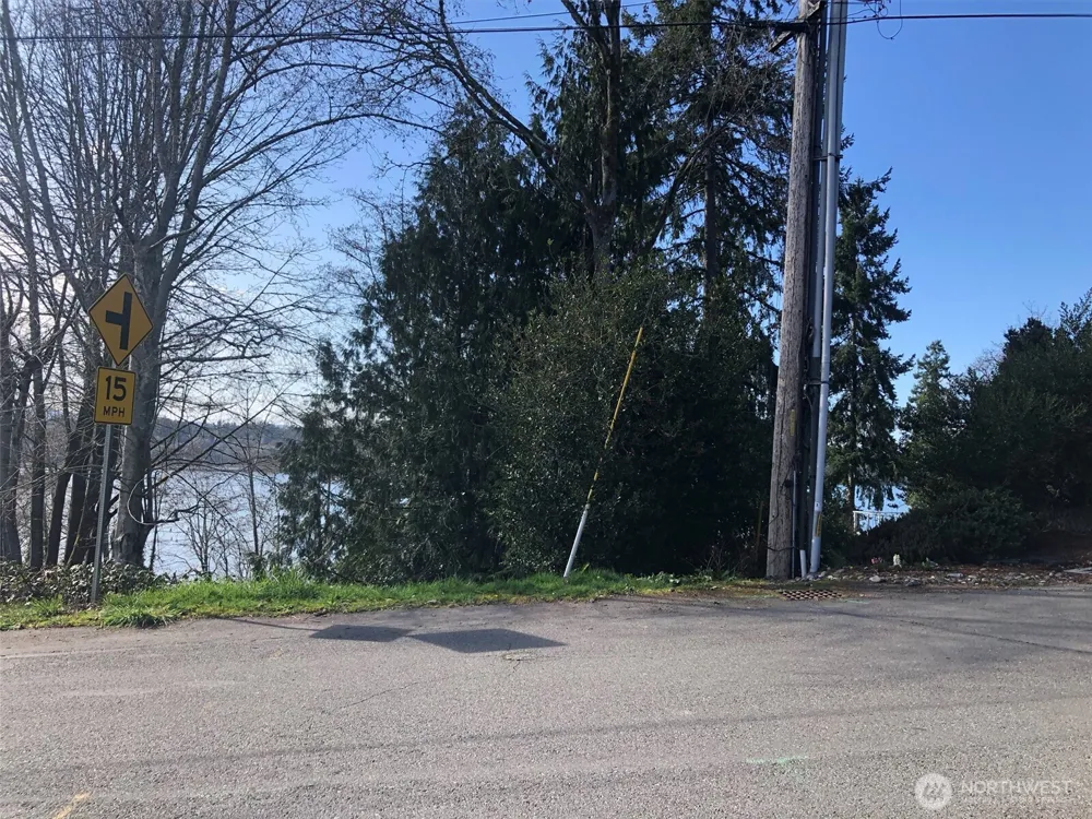 1919 Berry Street NE Olympia, WA 98506