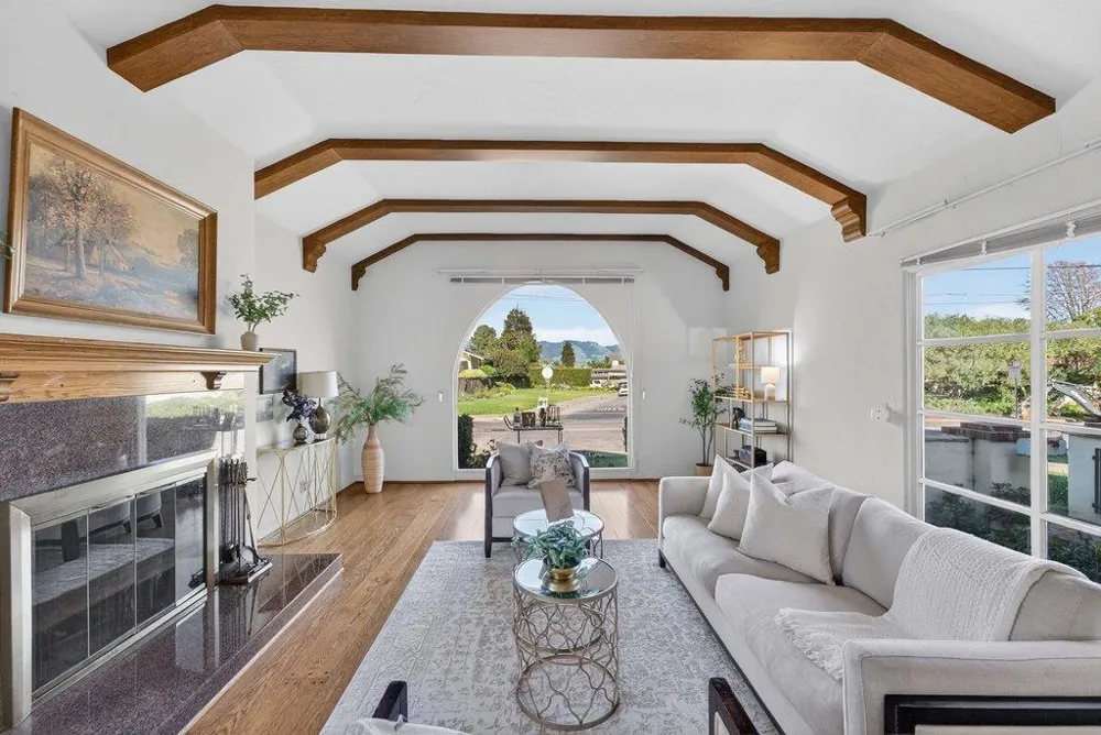 65 Monte Vista Avenue Watsonville, CA 95076