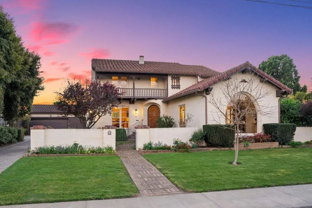 65 Monte Vista Avenue Watsonville, CA 95076