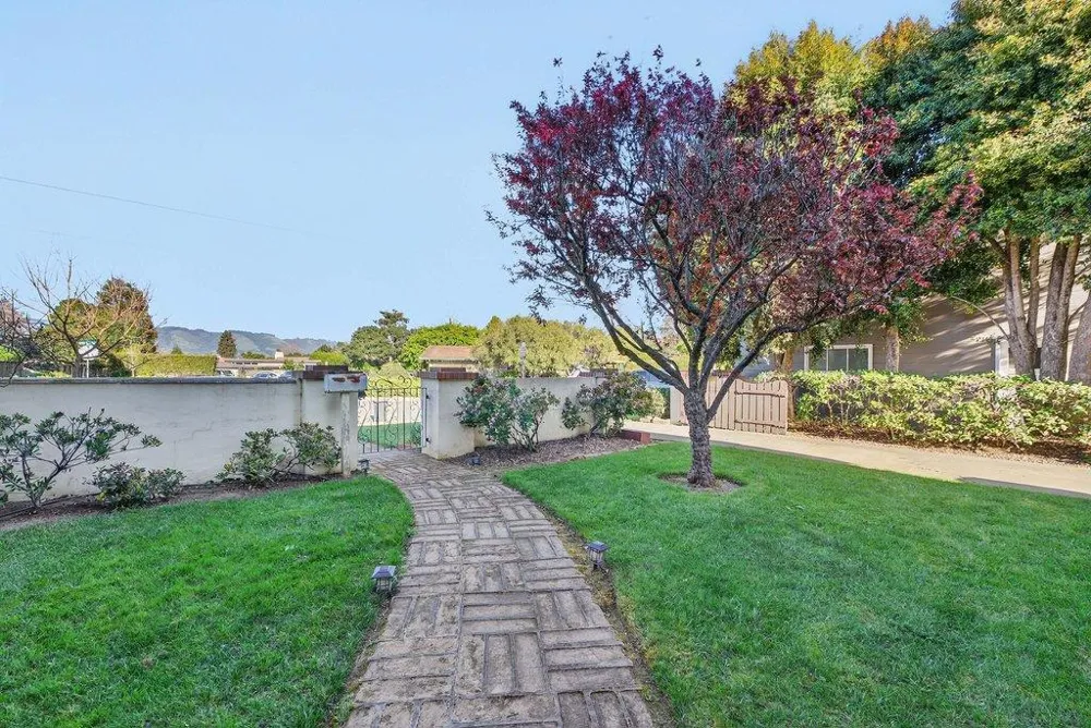 65 Monte Vista Avenue Watsonville, CA 95076