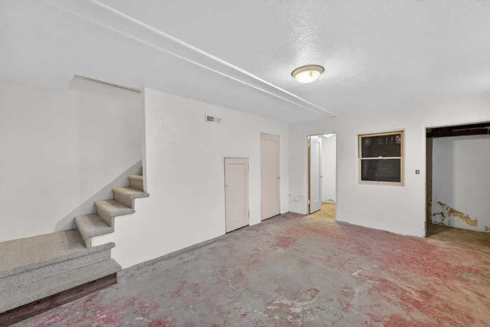 65 Monte Vista Avenue Watsonville, CA 95076