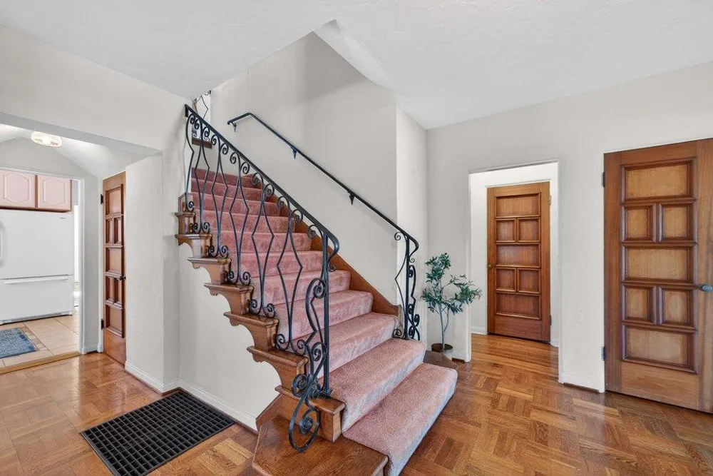 65 Monte Vista Avenue Watsonville, CA 95076