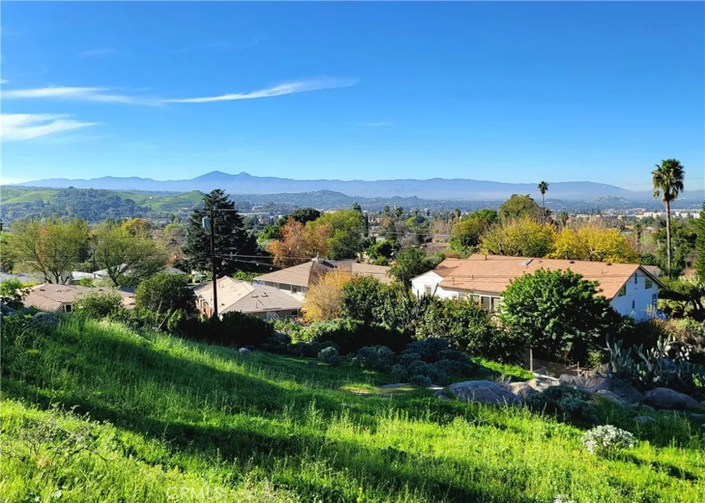 2935 Galaxie Heights Road Riverside, CA 92507