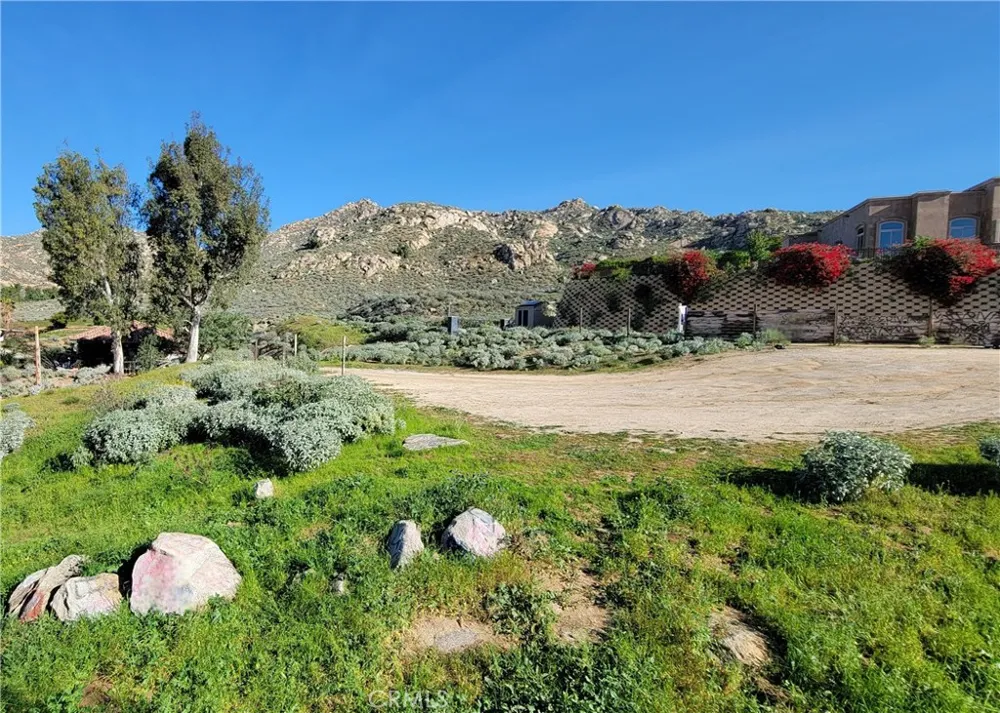 2935 Galaxie Heights Road Riverside, CA 92507