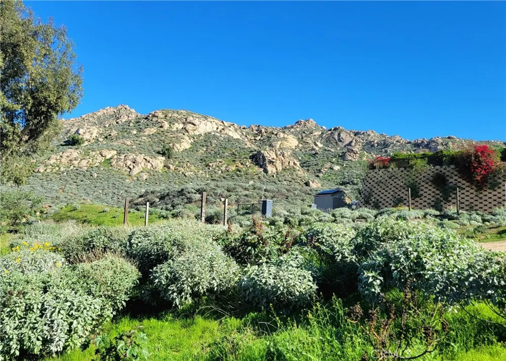 2935 Galaxie Heights Road Riverside, CA 92507
