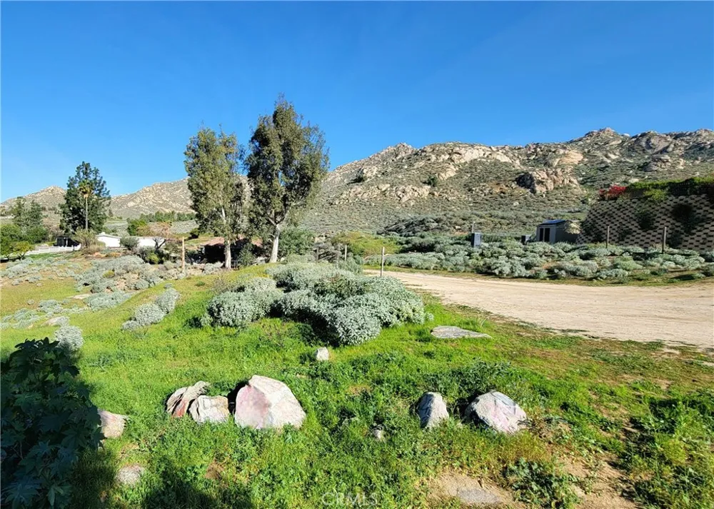 2935 Galaxie Heights Road Riverside, CA 92507