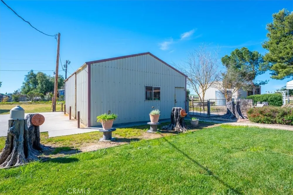 2100 Starkey Road Shandon, CA 93461