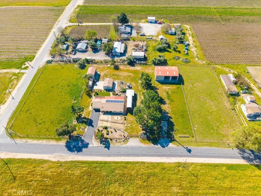 2100 Starkey Road Shandon, CA 93461