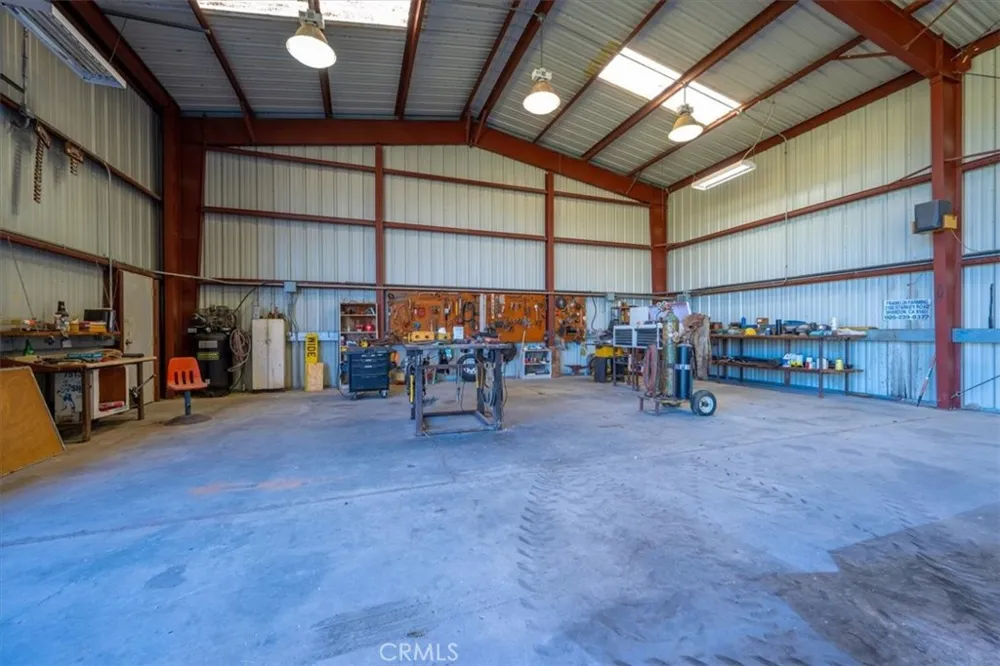 2100 Starkey Road Shandon, CA 93461