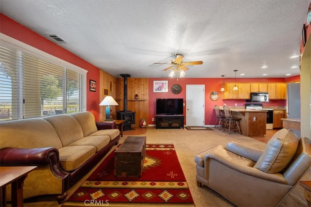 2100 Starkey Road Shandon, CA 93461