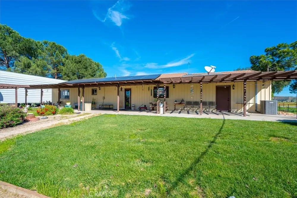2100 Starkey Road Shandon, CA 93461