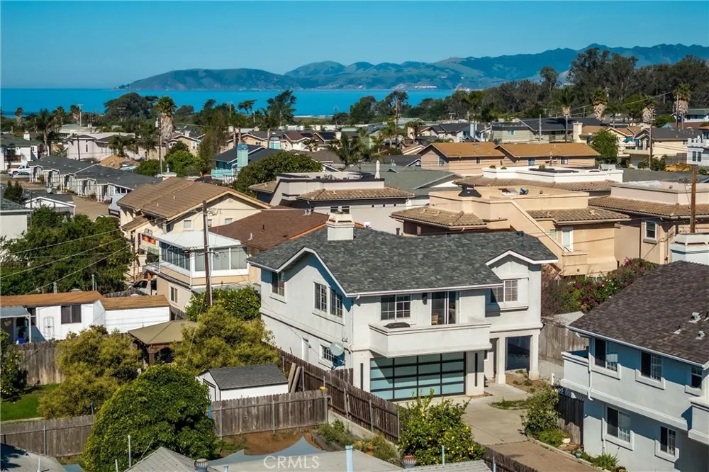 341 4th Grover Beach, CA 93433
