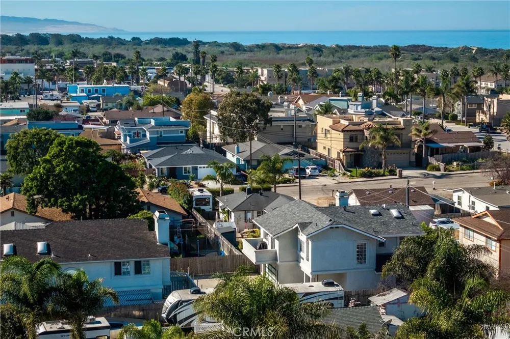 341 4th Grover Beach, CA 93433