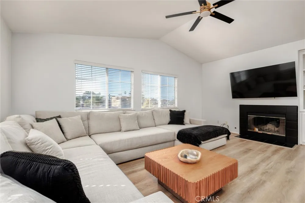 341 4th Grover Beach, CA 93433