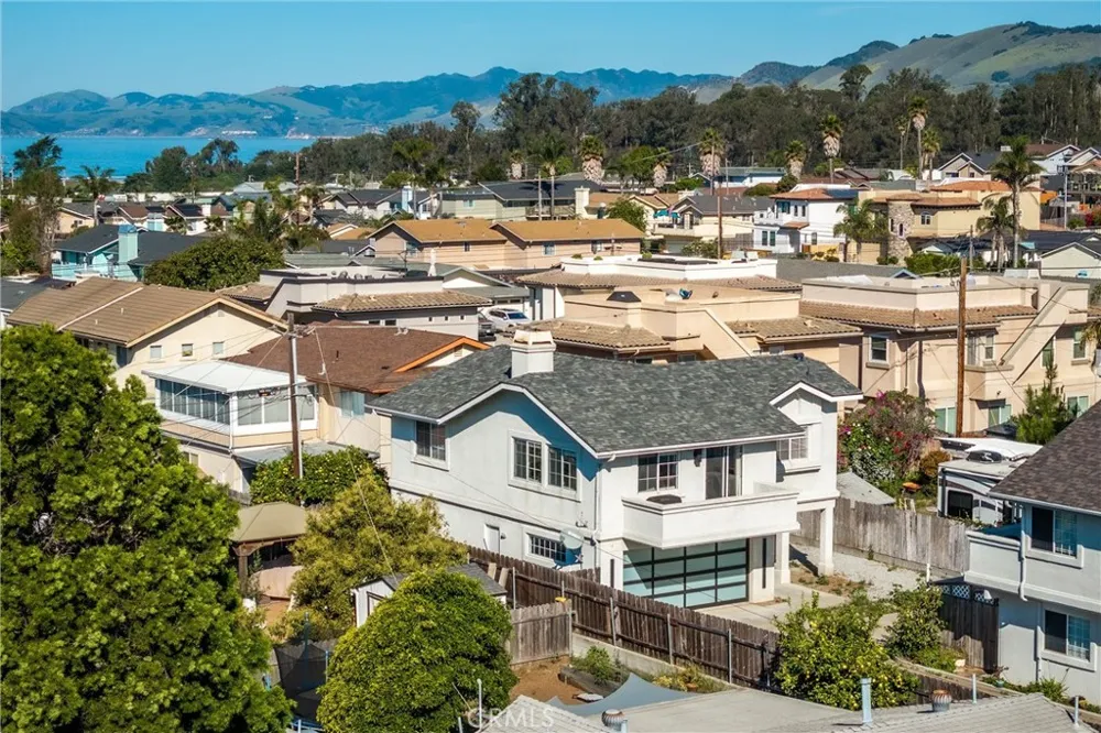 341 4th Grover Beach, CA 93433