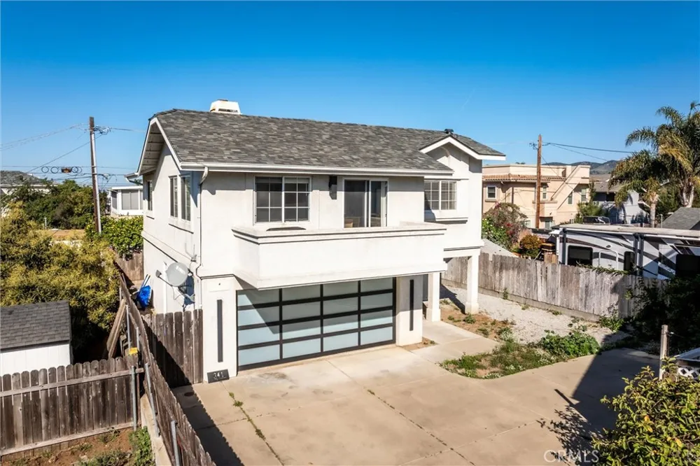 341 4th Grover Beach, CA 93433