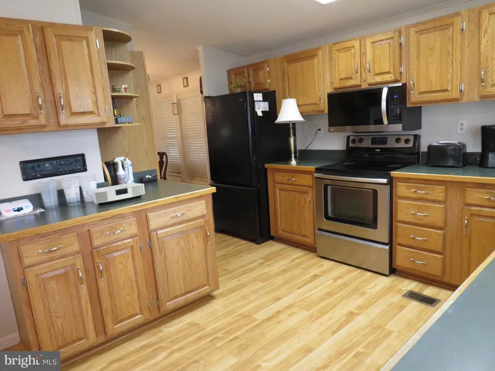 143 RAVEN COURT New Hope, PA 18938