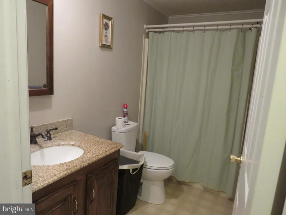 143 RAVEN COURT New Hope, PA 18938