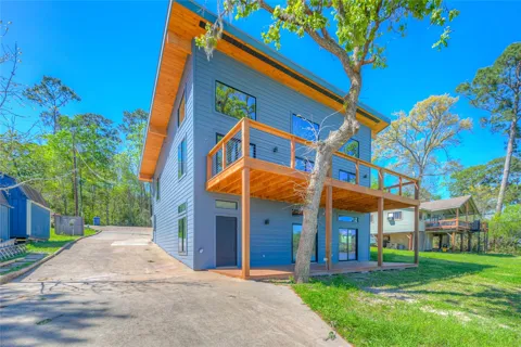 760 Northwood Drive