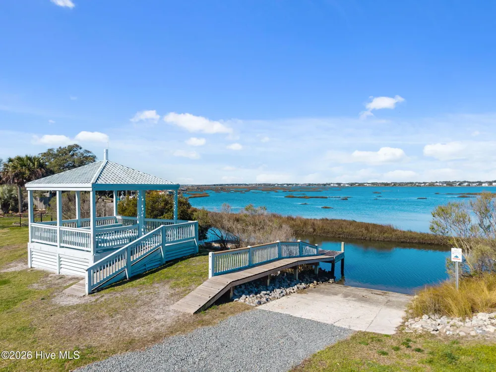 121 Seagull Court Surf City, NC 28445