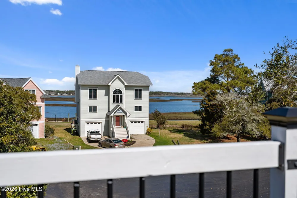 121 Seagull Court Surf City, NC 28445