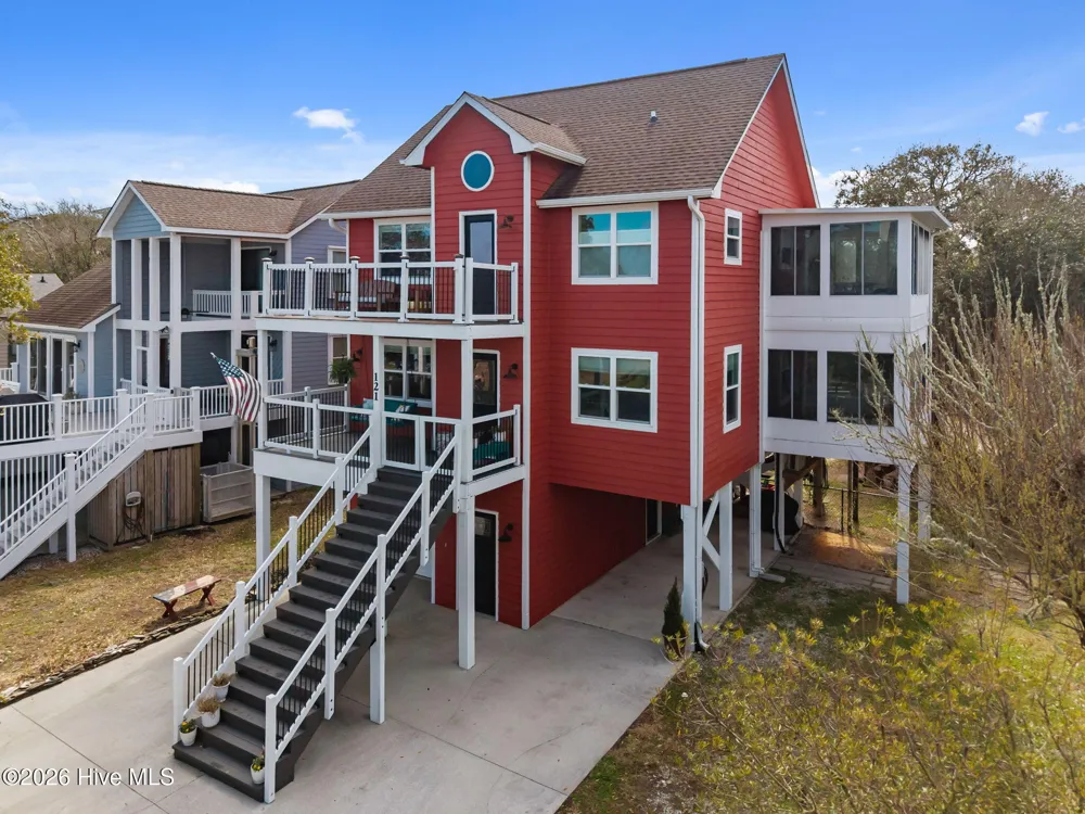 121 Seagull Court Surf City, NC 28445