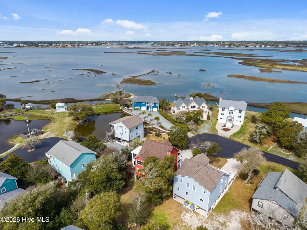 121 Seagull Court Surf City, NC 28445