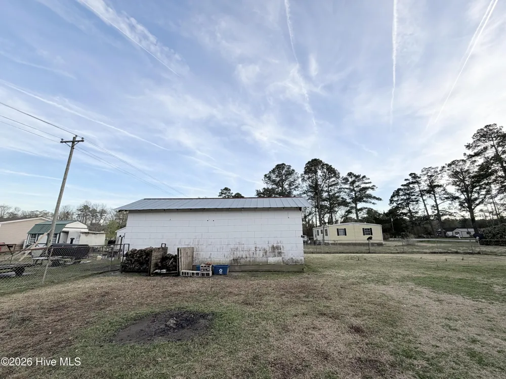 2023 Nc Highway 32 S Plymouth, NC 27962