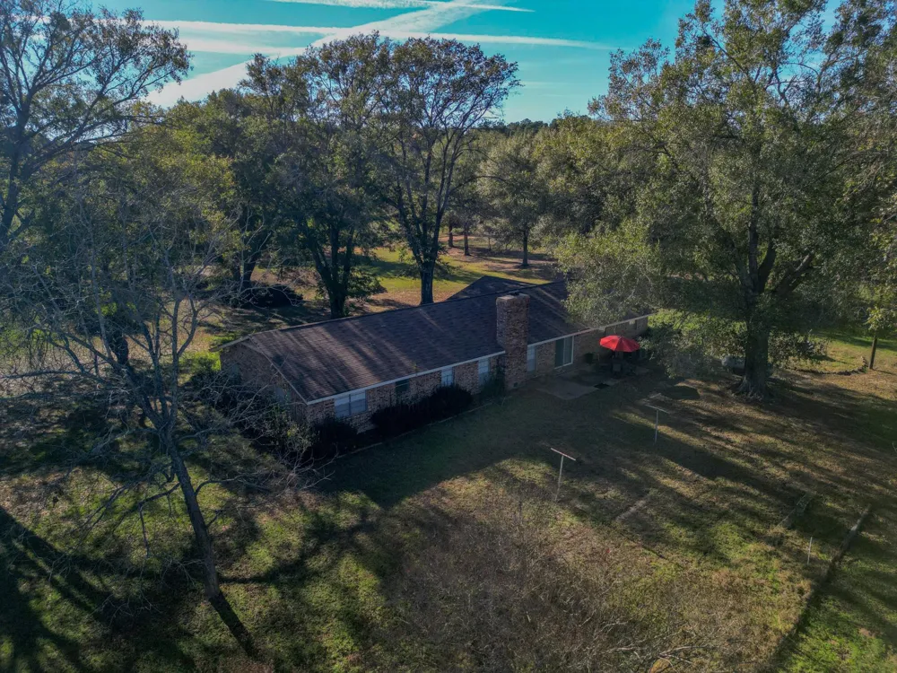 1549 County Road 1650 Grapeland, TX 75844