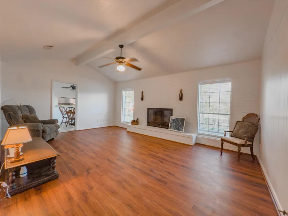 1549 County Road 1650 Grapeland, TX 75844