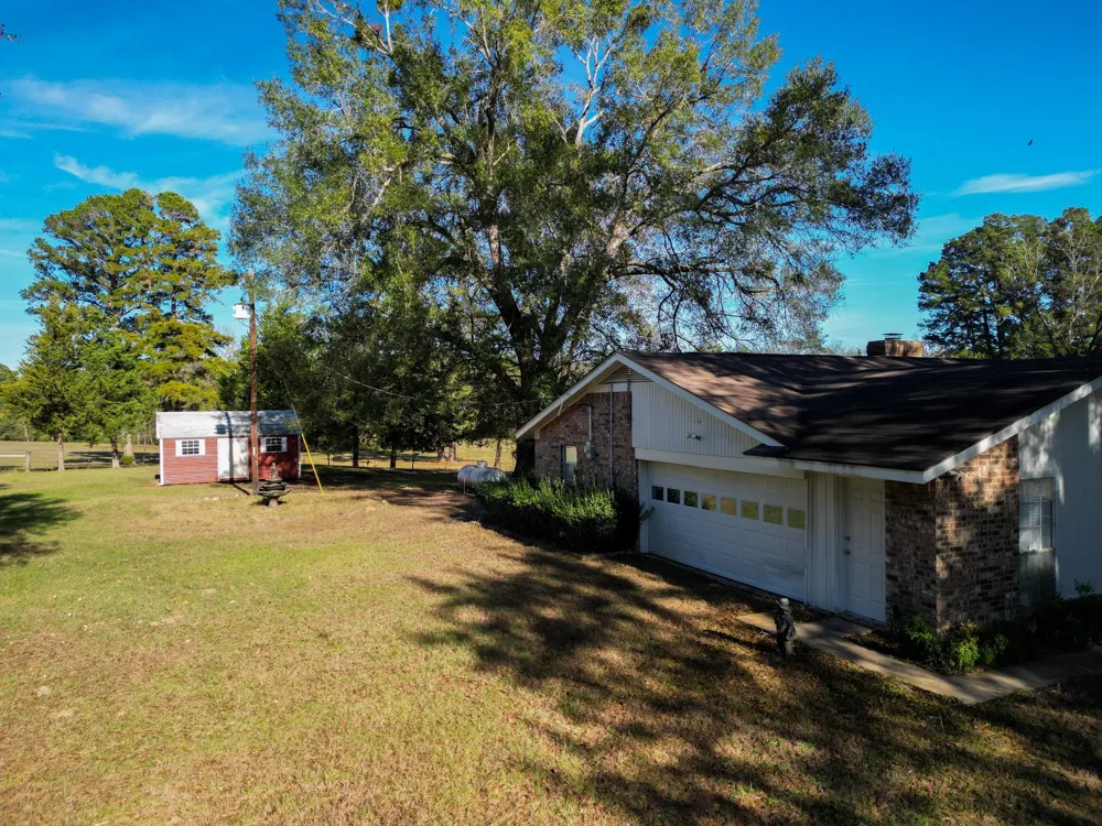 1549 County Road 1650 Grapeland, TX 75844