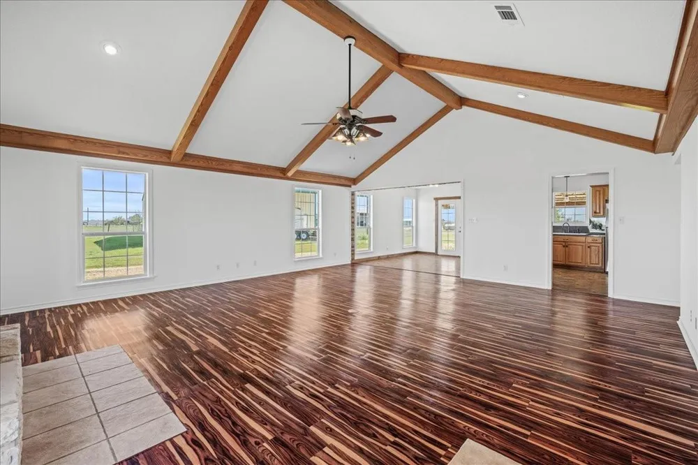 6234 Prihoda Road New Ulm, TX 78950