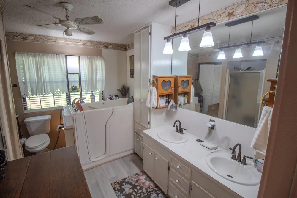 4031 State Highway 7 E Crockett, TX 75835