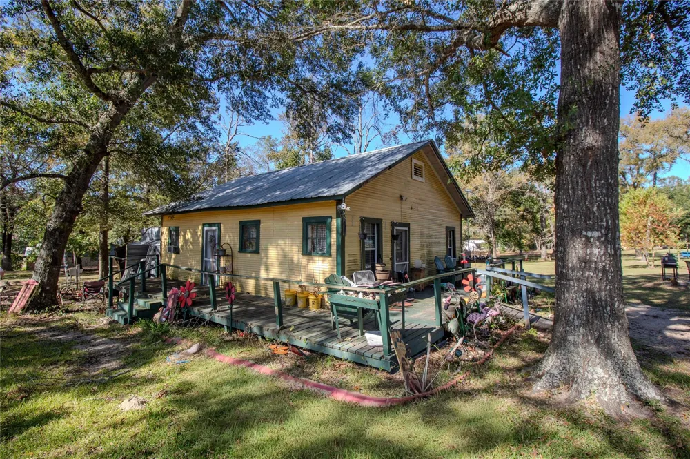 4031 State Highway 7 E Crockett, TX 75835
