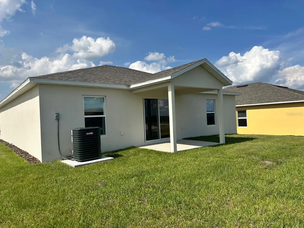 256 SPINDLEWOOD BOULEVARD Dundee, FL 33838