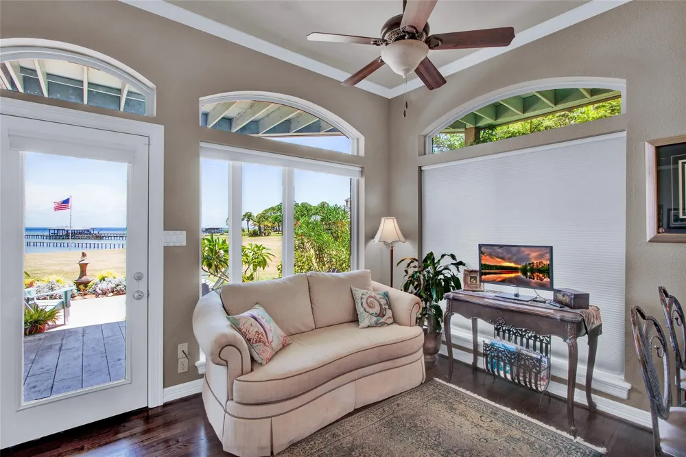 2668 E Bayshore Drive San Leon, TX 77539