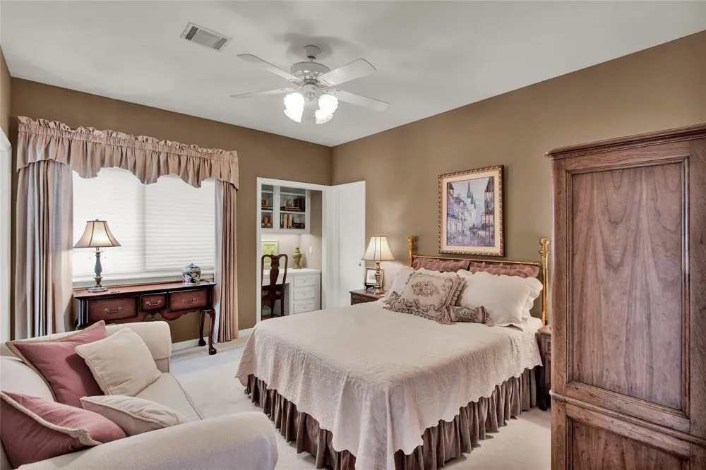 2668 E Bayshore Drive San Leon, TX 77539