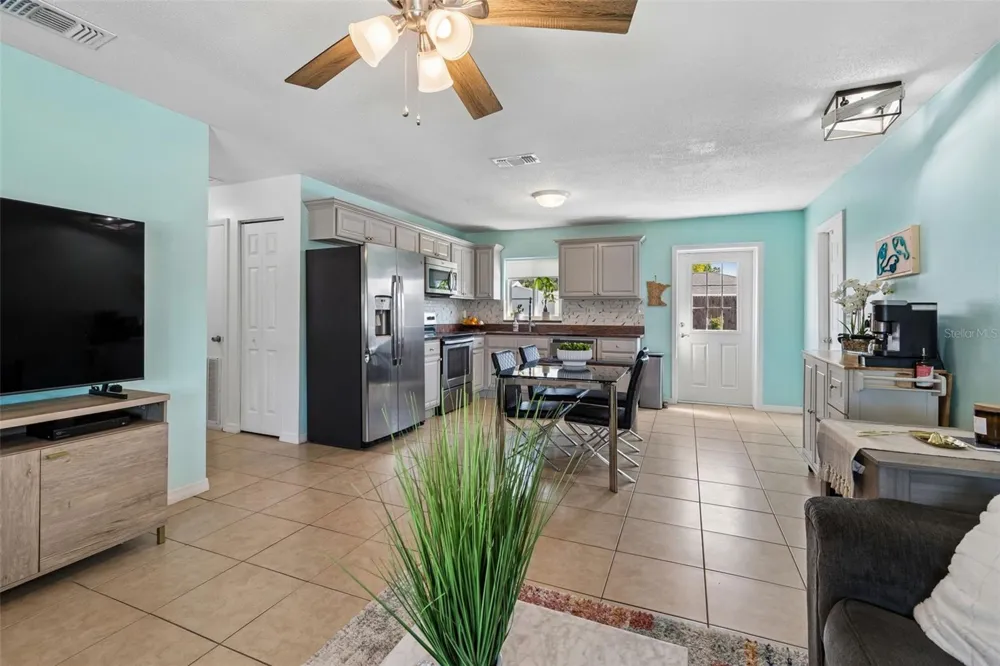 6882 62ND AVENUE Pinellas Park, FL 33781