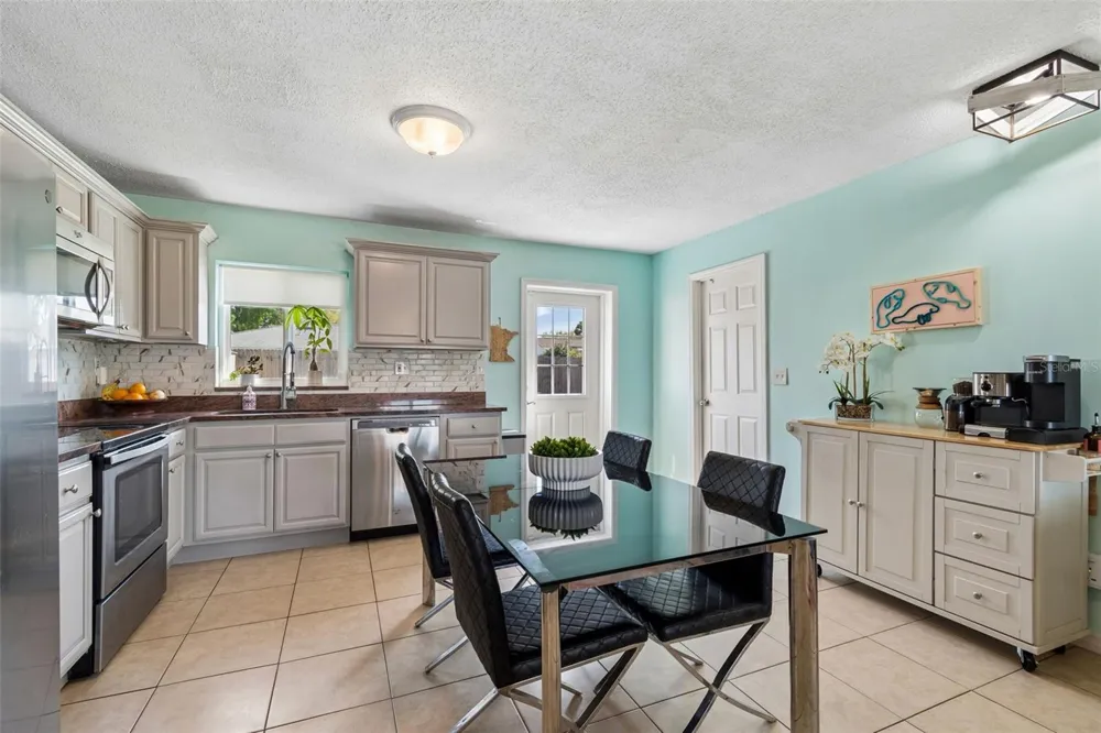 6882 62ND AVENUE Pinellas Park, FL 33781