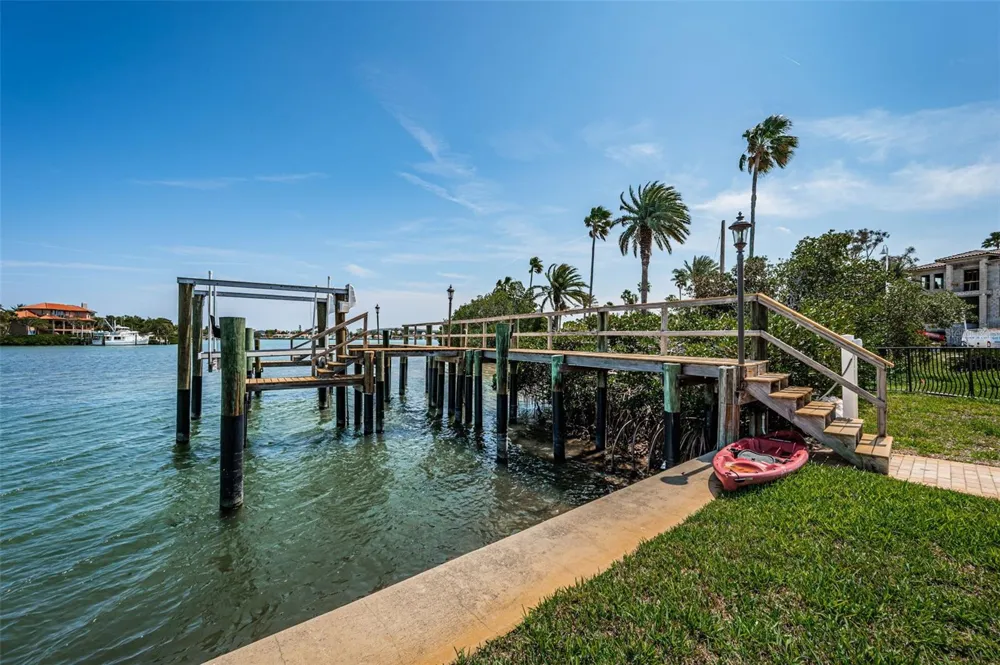 3500 E MARITANA DRIVE #3 St Pete Beach, FL 33706